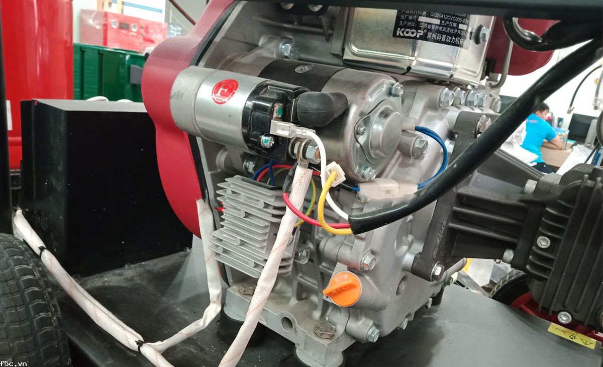 Máy rửa xe cao áp chạy chạy bằng dầu Diesel Projet BT-240