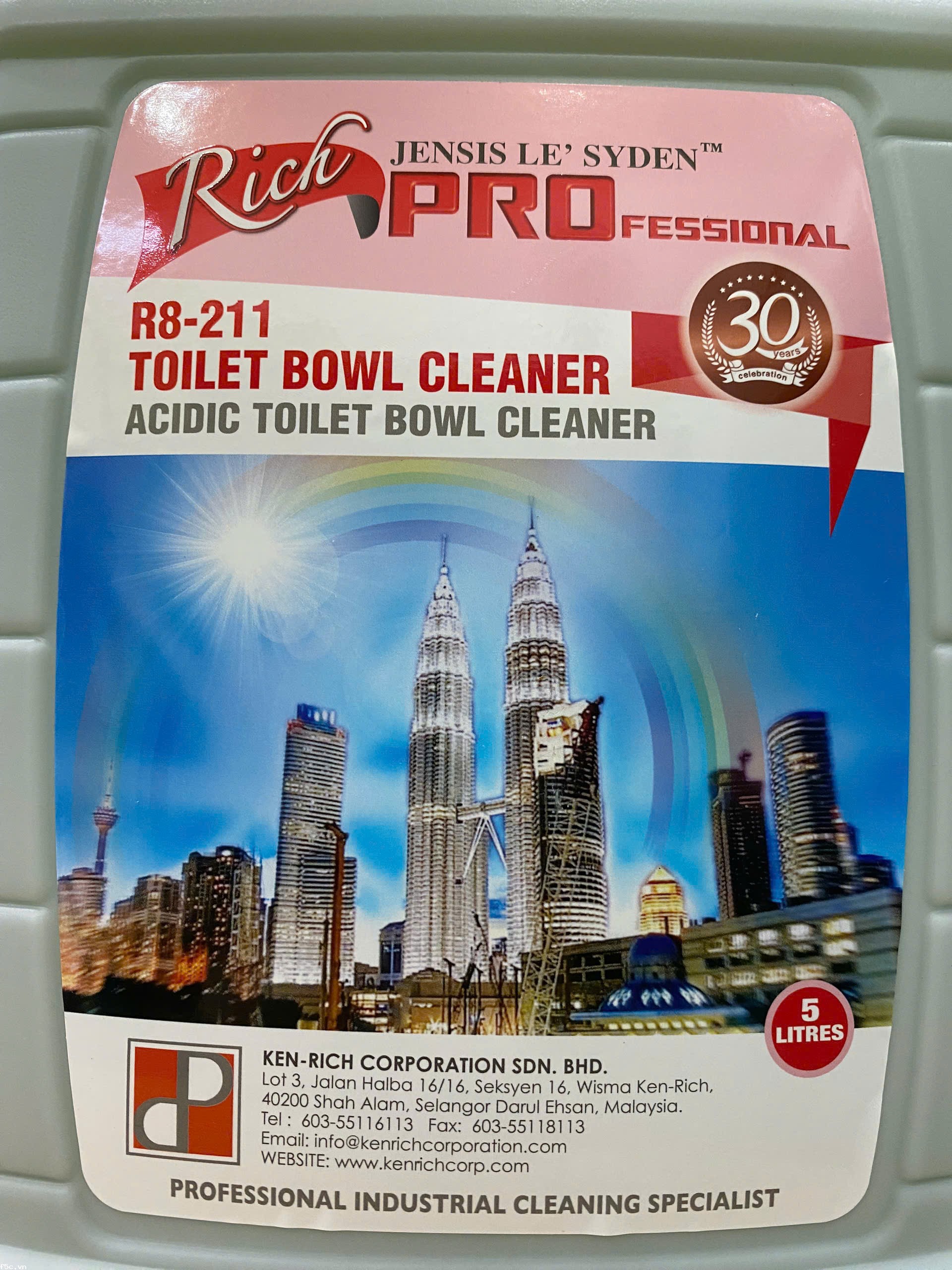 Nước tẩy rửa nhà vệ sinh, toilet cực mạnh Richpro R8-211 Toilet Bowl Cleaner 5 Lít 