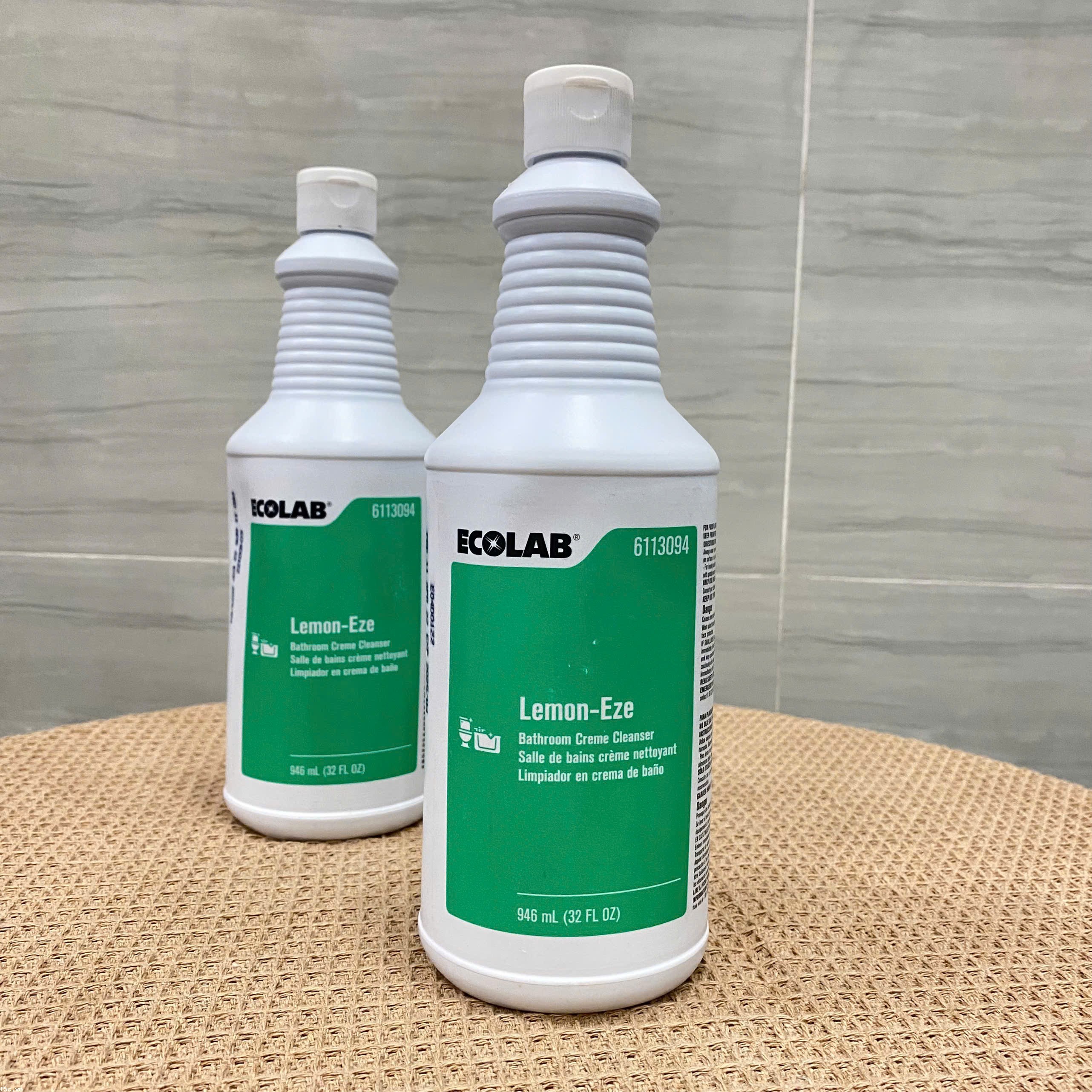 Kem tẩy rửa đa năng trên mọi bề mặt Ecolab Lemon-Eze 1L 12-32 OZ.