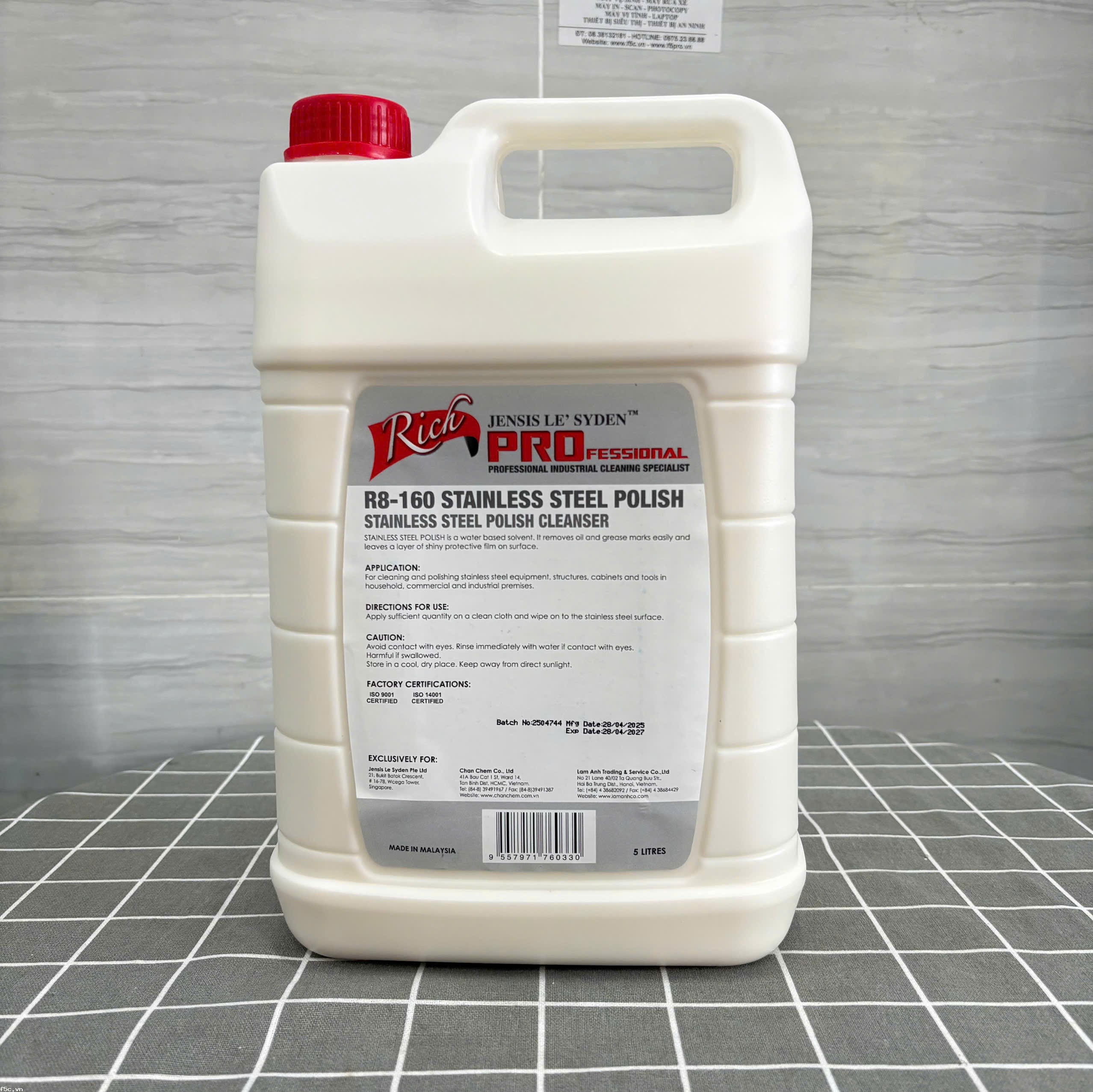 Dung dịch tẩy rỉ sét, đánh bóng và bảo dưỡng bề mặt inox, đồng, nhôm,... tạo lớp bảo dưỡng chống oxi hóa Richpro R8-160 Steel Brite