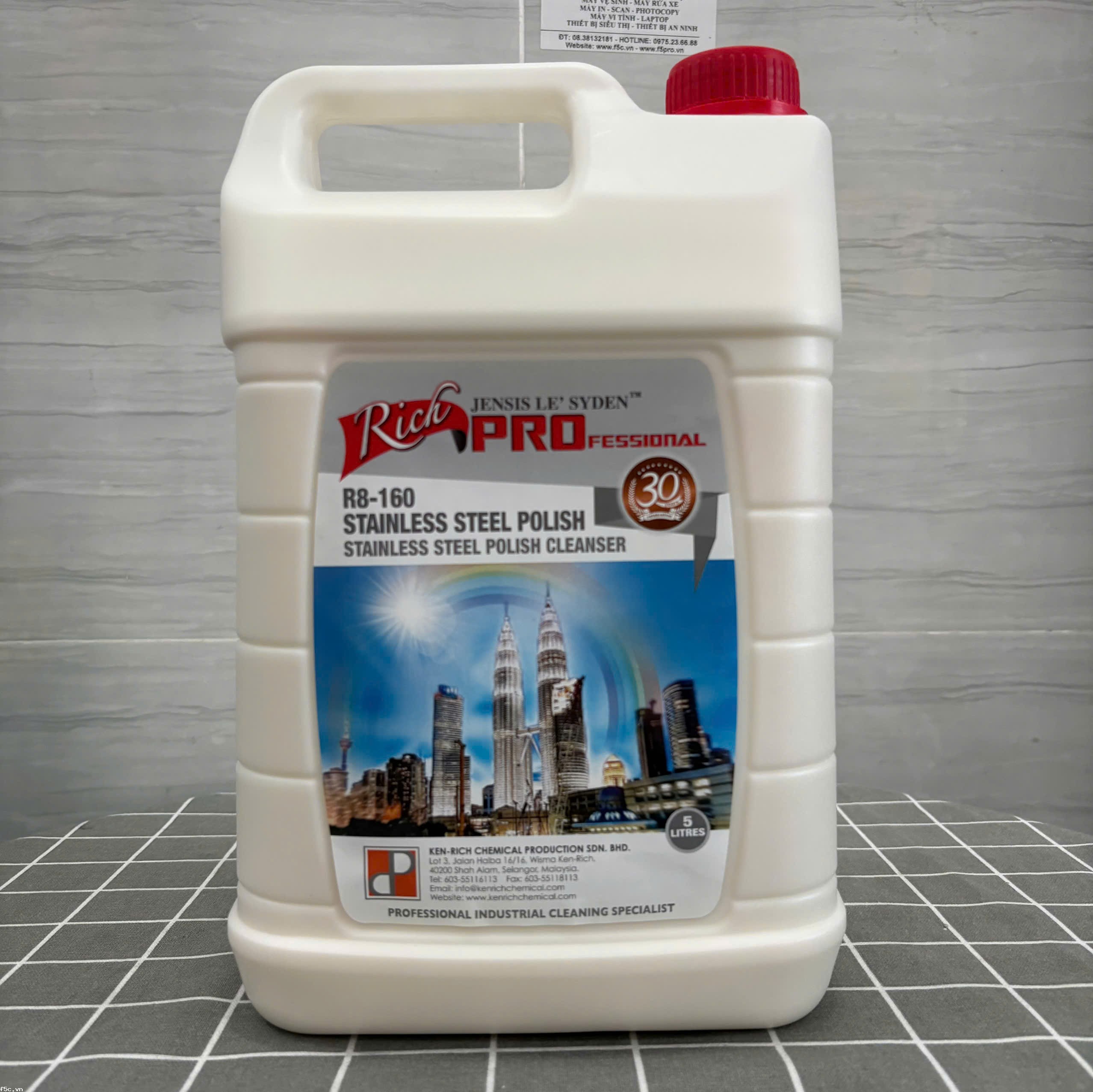 Dung dịch tẩy rỉ sét, đánh bóng và bảo dưỡng bề mặt inox, đồng, nhôm,... tạo lớp bảo dưỡng chống oxi hóa Richpro R8-160 Steel Brite