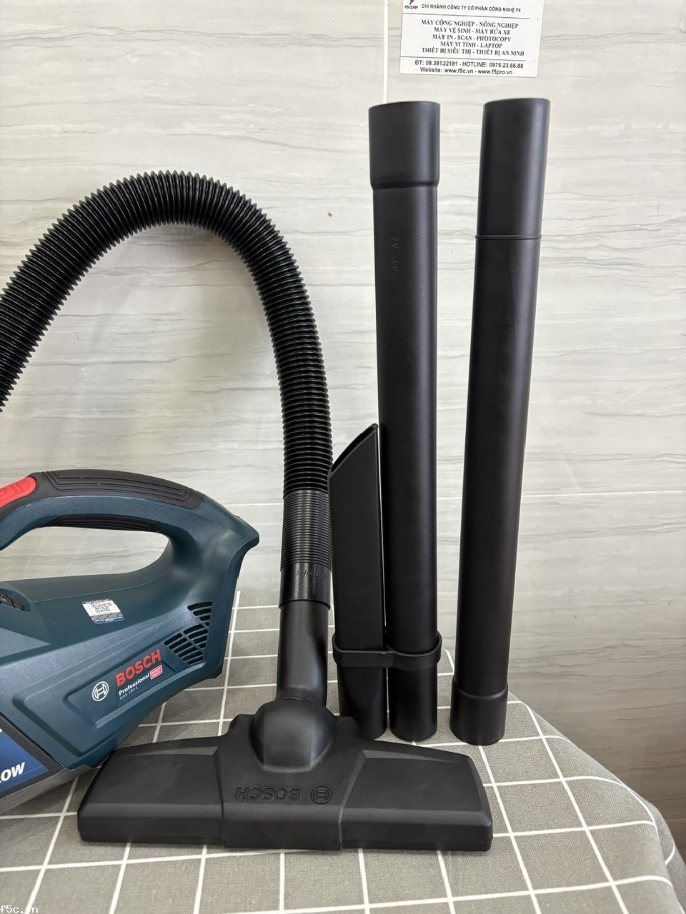 Máy hút bụi dùng pin Bosch GAS 18V-1 (SOLO) chưa bao gồm Pin, Sạc