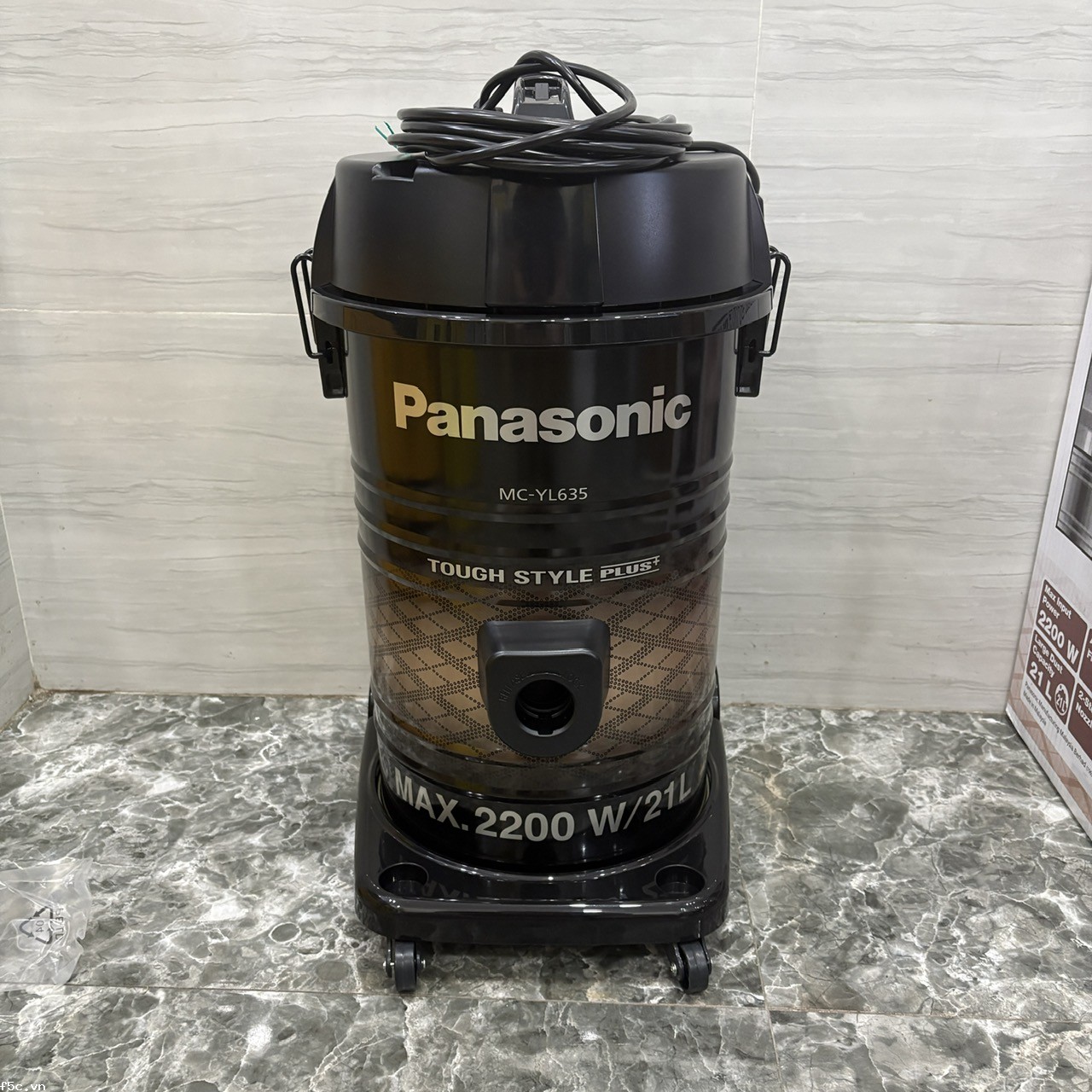 Máy Hút Bụi Panasonic MC-YL635TN46 2200W