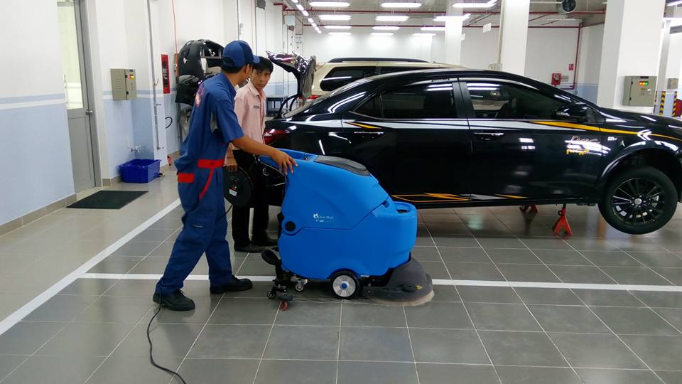 Máy chà sàn liên hợp Clean Maid TT 50B