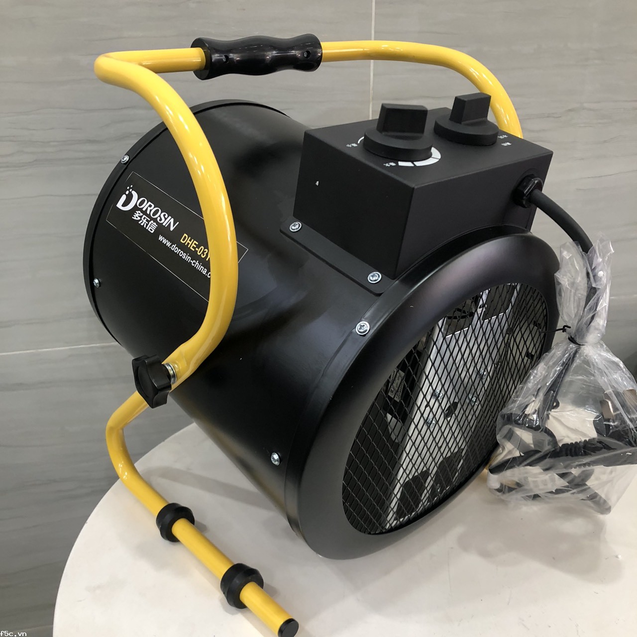 Máy sấy gió nóng công nghiệp Dorosin DHE-03Y (3KW)