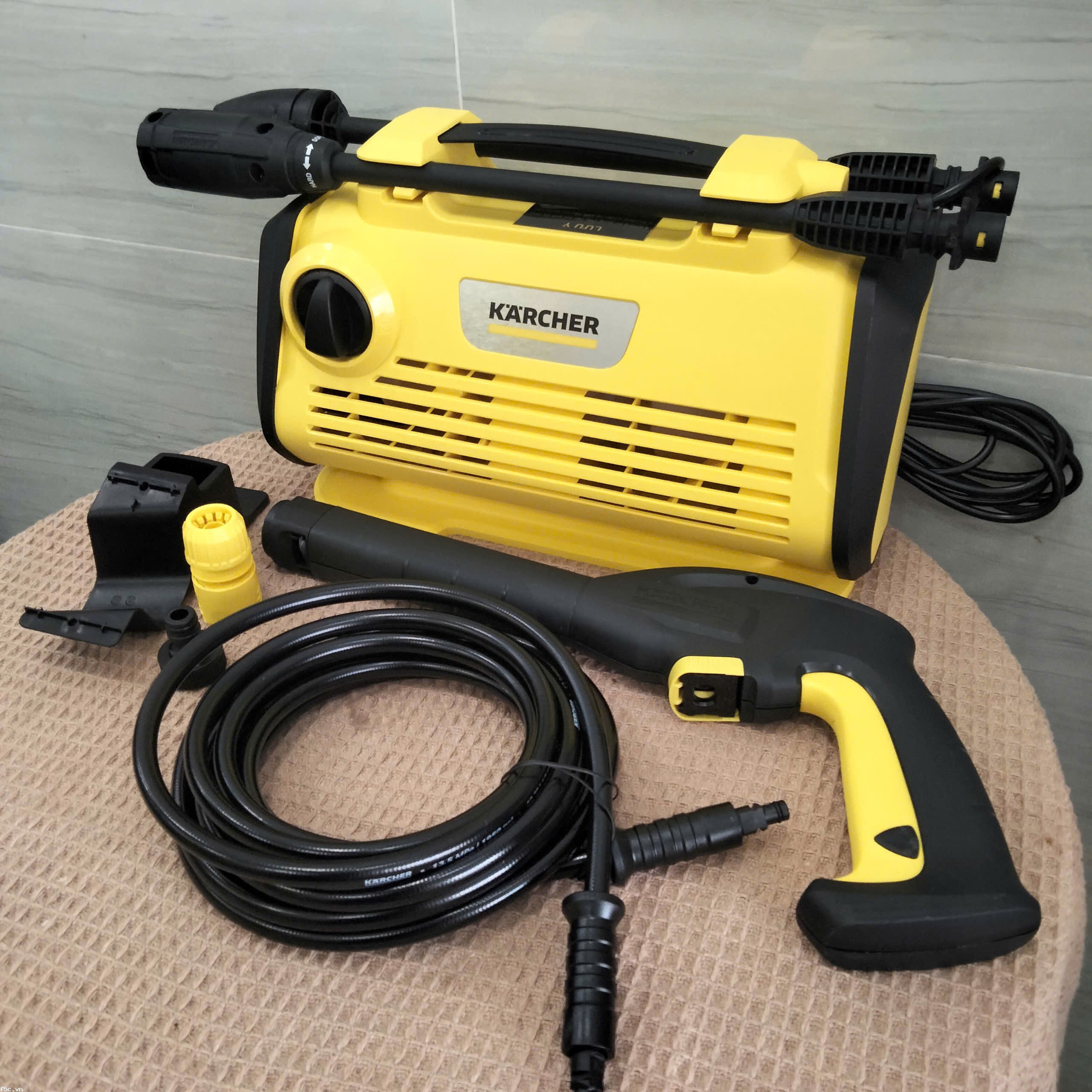 Máy phun rửa áp lực cao Karcher K3 Horizontal Plus