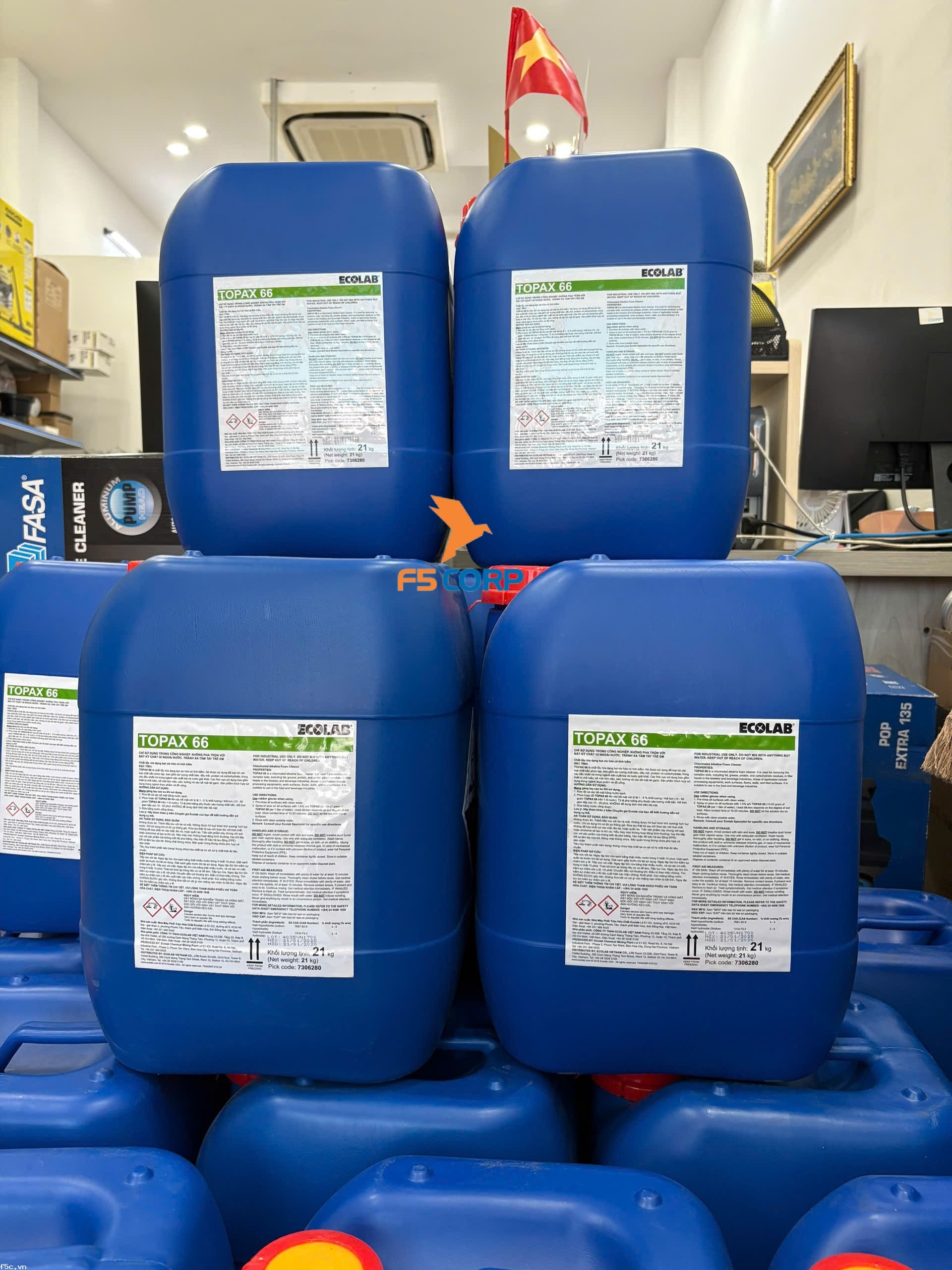 Chất tẩy rửa dầu mỡ gốc kiềm  ECOLAB TOPAX 66 21 KG.