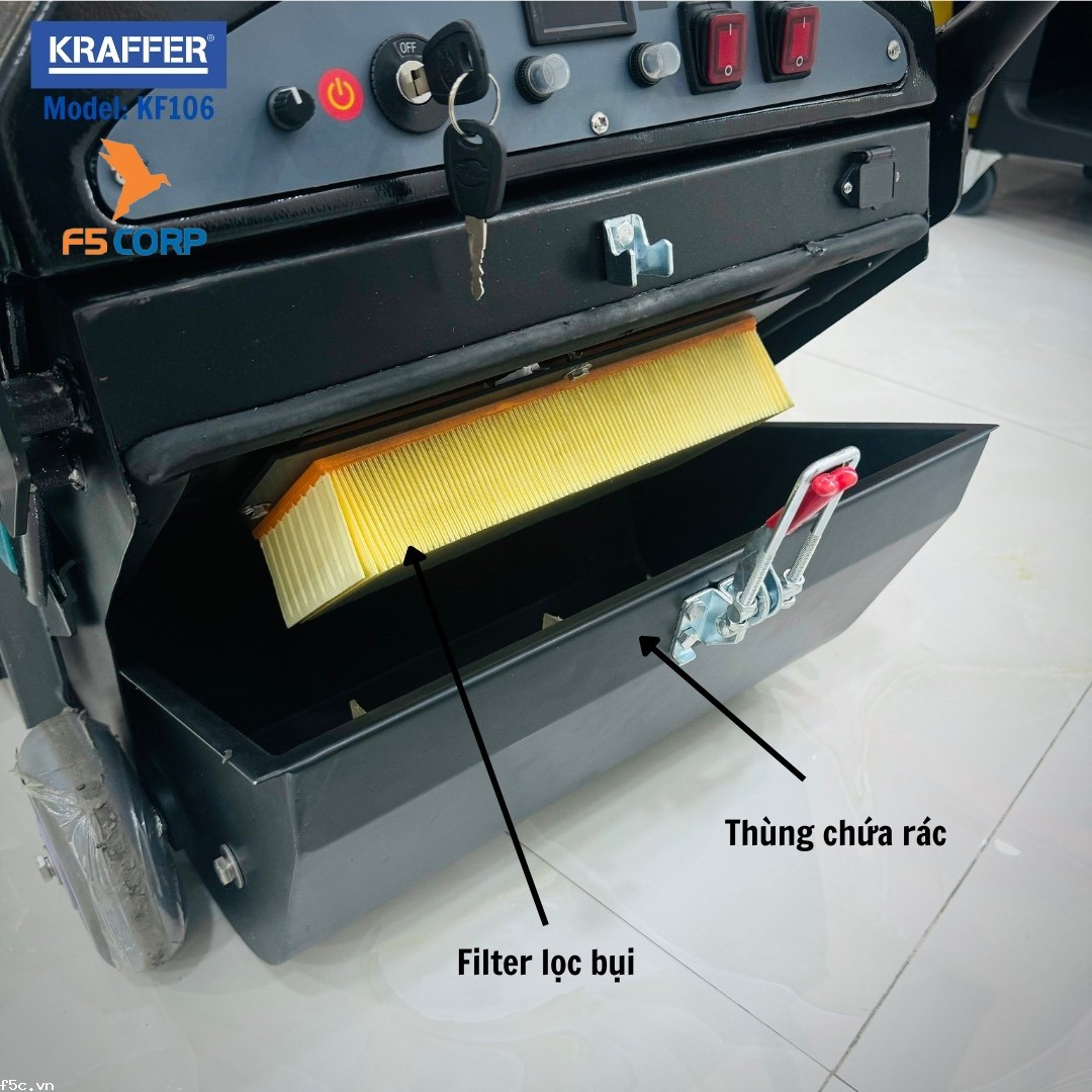 Máy quét rác đẩy tay KRAFFER KF106 ( dùng bình )