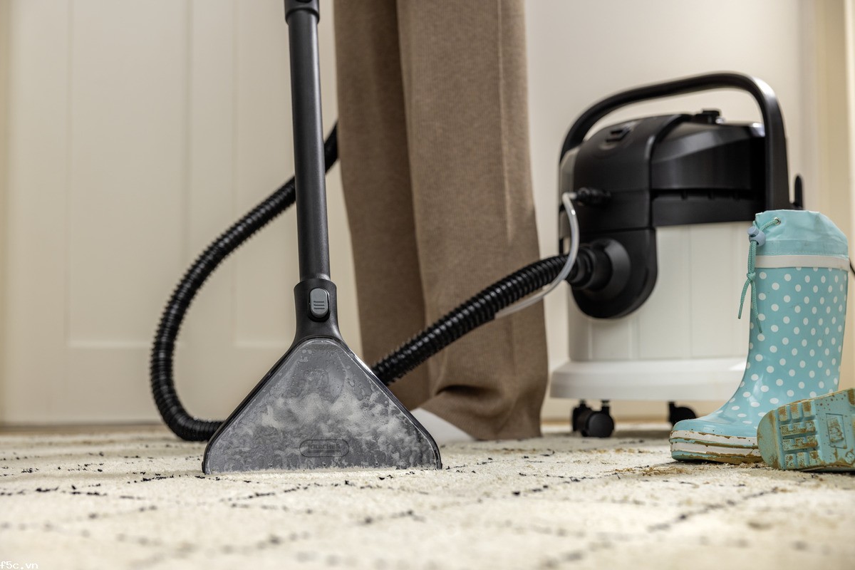 Máy giặt thảm - phun hút gia dụng Karcher SE 4 plus (1.081-170.0)