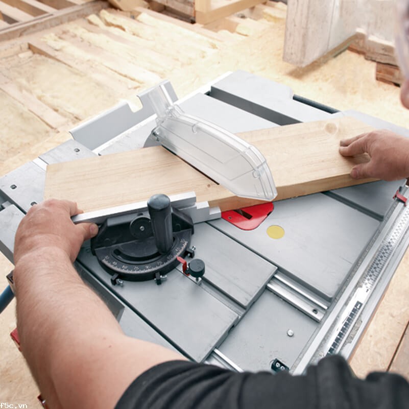 Bosch GTS 10XC – Máy cưa bàn công suất 2100W