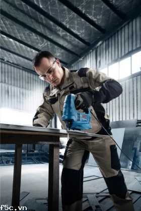 Bosch GST 680 – Máy cưa lọng cắt đa vật liệu 500W