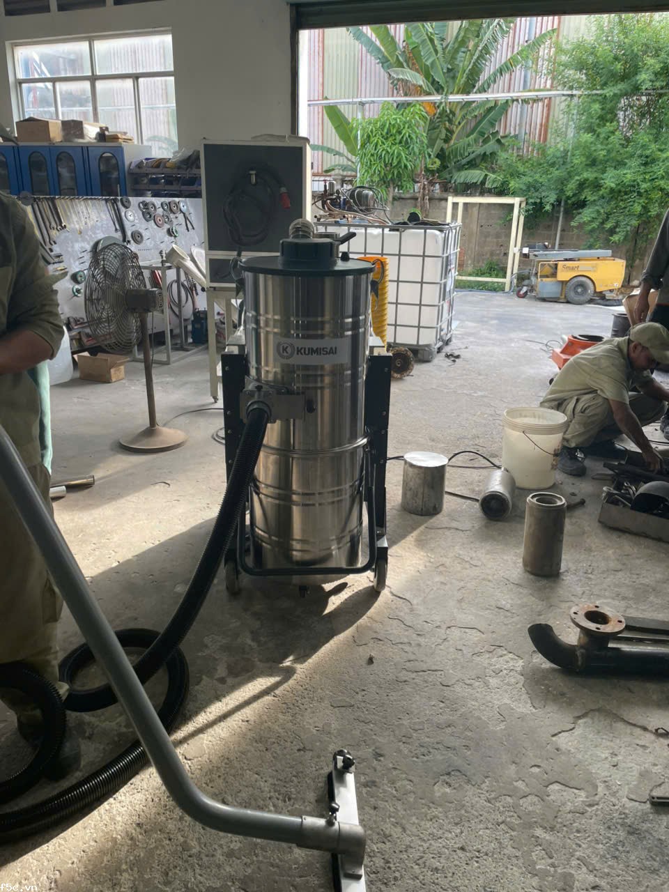 Máy hút bụi công nghiệp chuyên dụng Kumisai KMS100