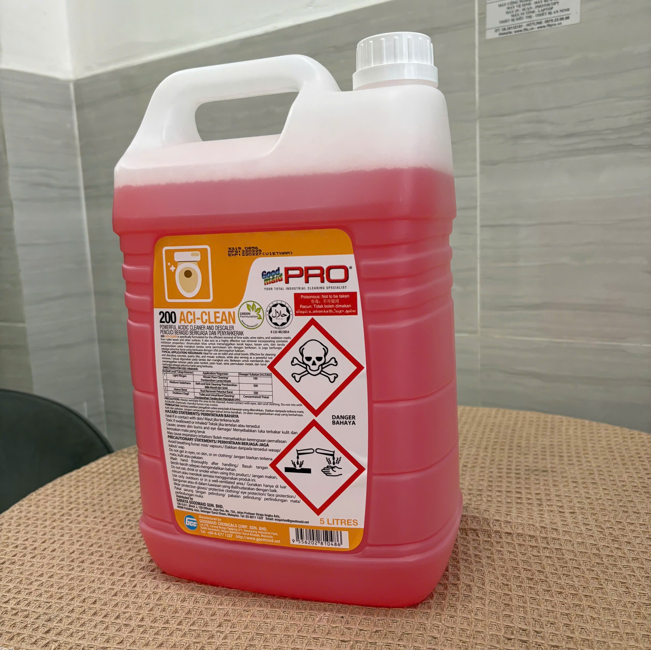Dung dịch tẩy đa năng vết bẩn cứng đầu, vết rỉ sét (gốc acid) Goodmaid G200 - Aci clean Made in Malaysia can 5L
