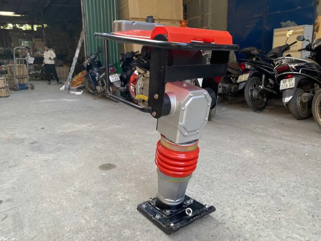 Máy đầm cóc chạy xăng RM90G