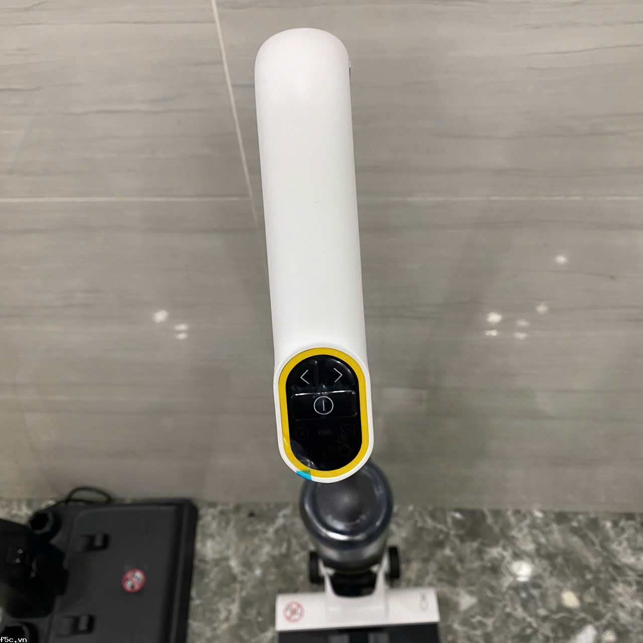 Máy hút bụi & lau sàn Karcher FCV 3