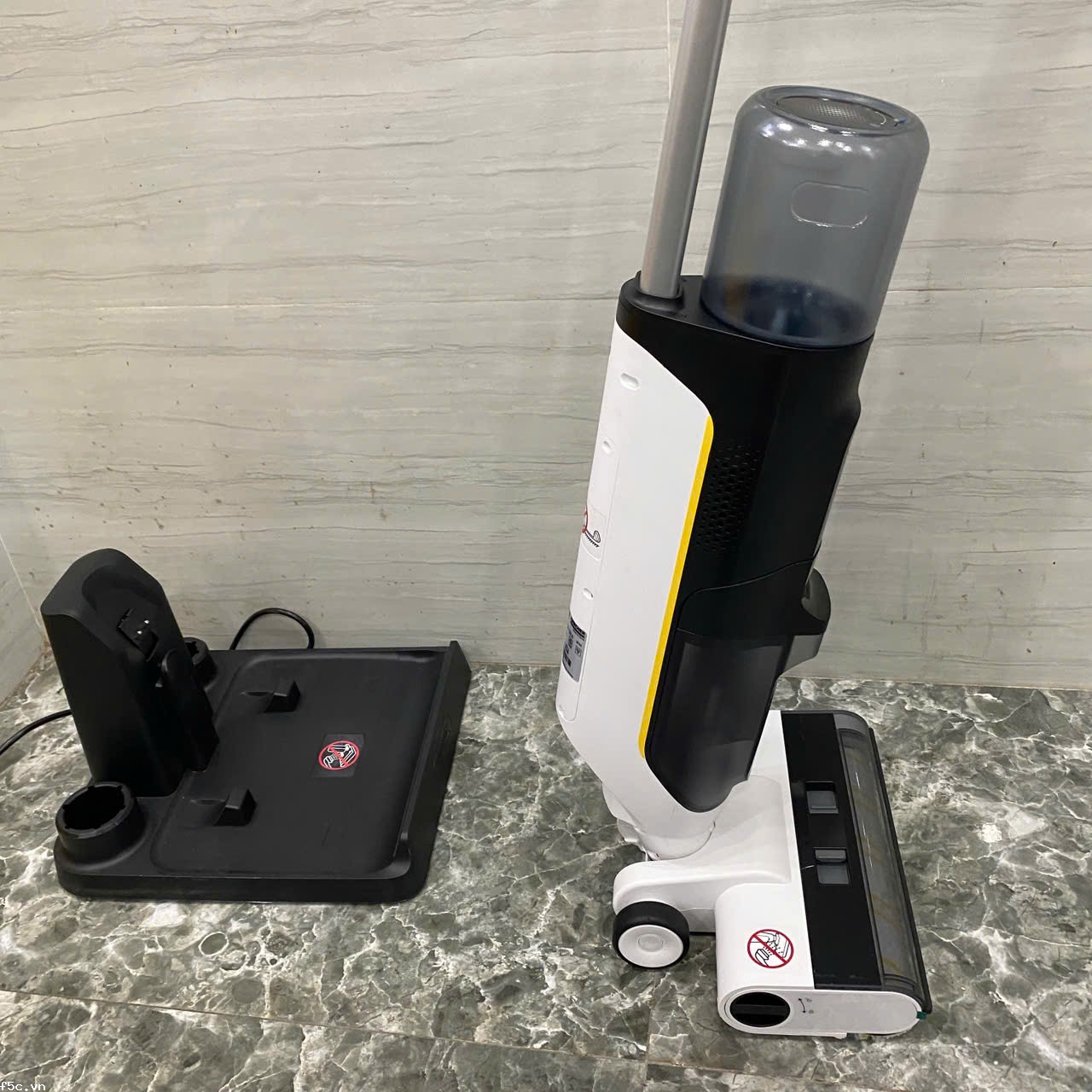 Máy hút bụi & lau sàn Karcher FCV 3