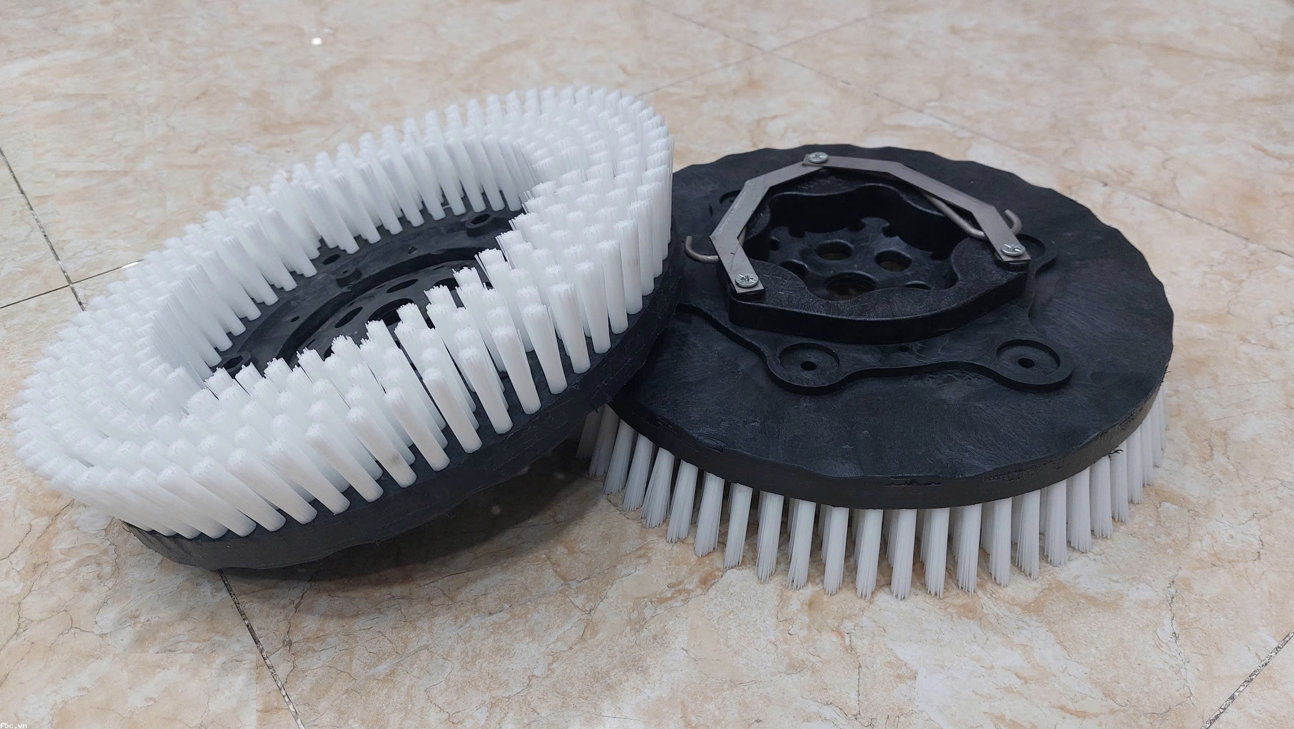 Bàn chải chà sàn dành cho Máy chà sàn Tennant T7