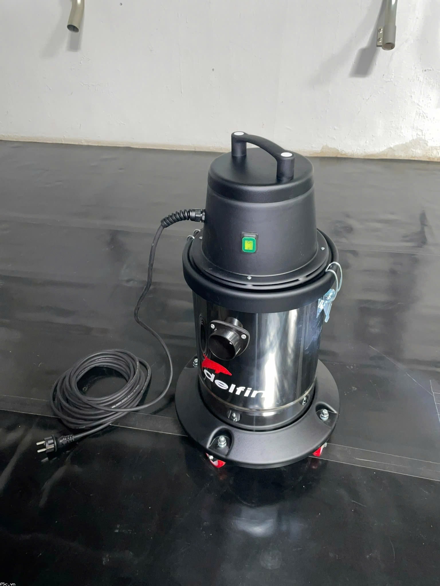 Máy hút bụi công nghiệp Delfin WD 1000 - Công suất 1000W