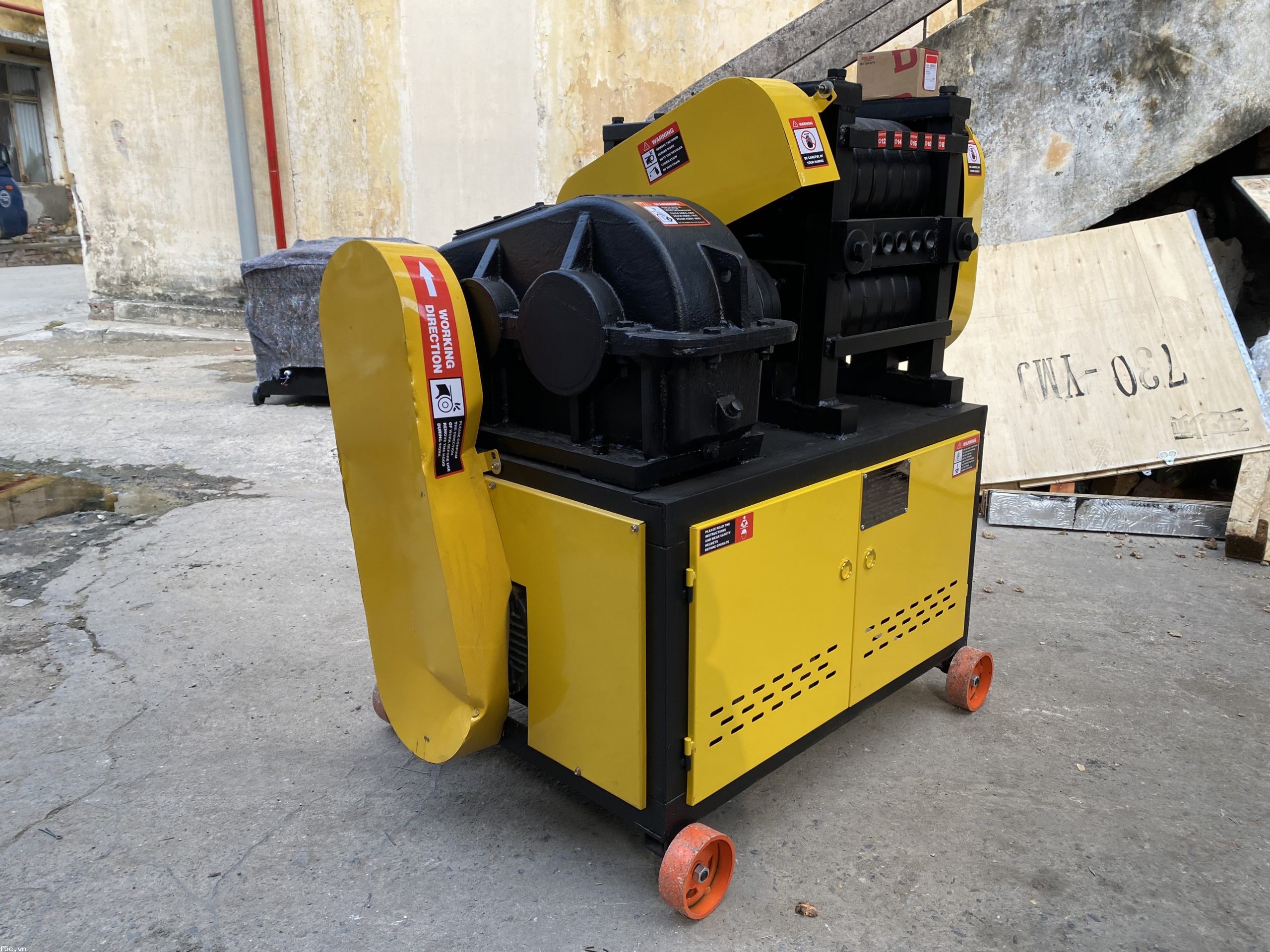Máy cắt duỗi sắt phế liệu KL6-14B