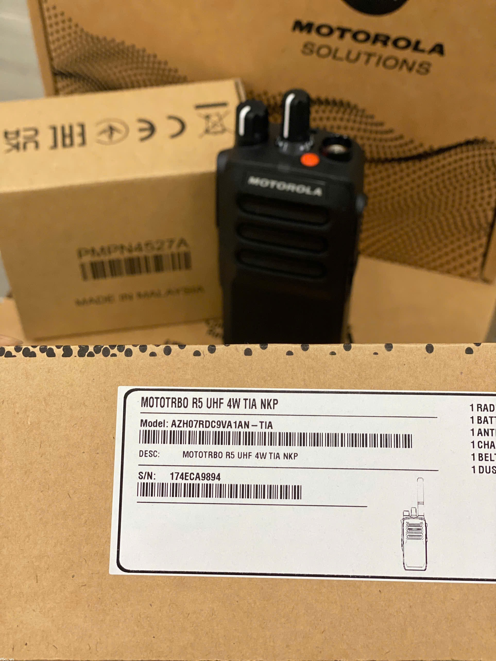 Bộ Đàm Kỹ Thuật Số Motorola R5-NKP TIA