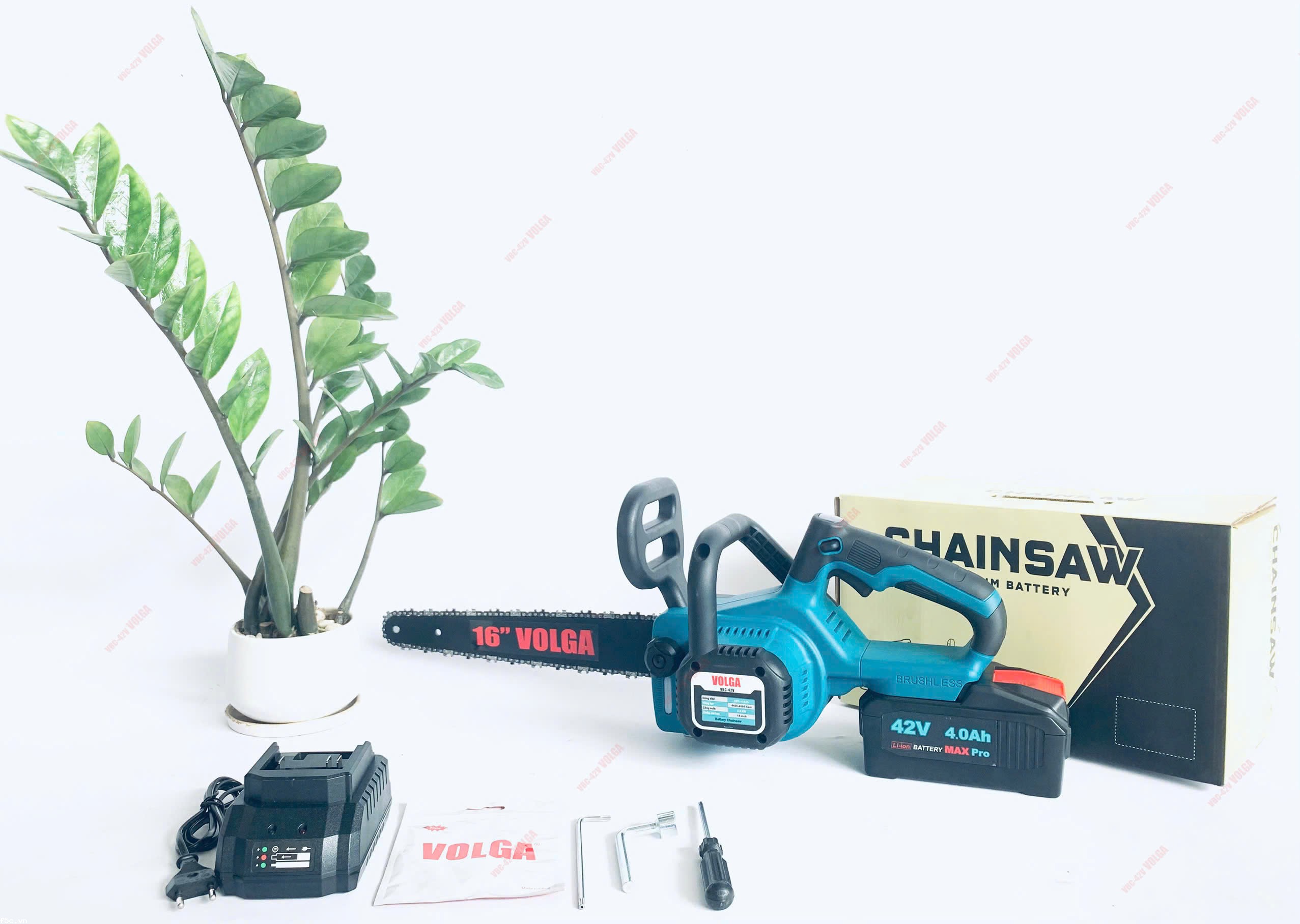 Máy cưa xích chạy pin Volga VBC-42V ( Pin 4.0AH )